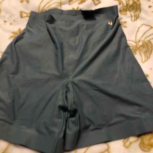 Evelyn & Bobbie Other - Seamless Shapewear in Teal